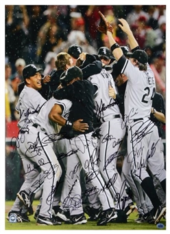 2005 World Series Champion Chicago White Sox team signed 16x20